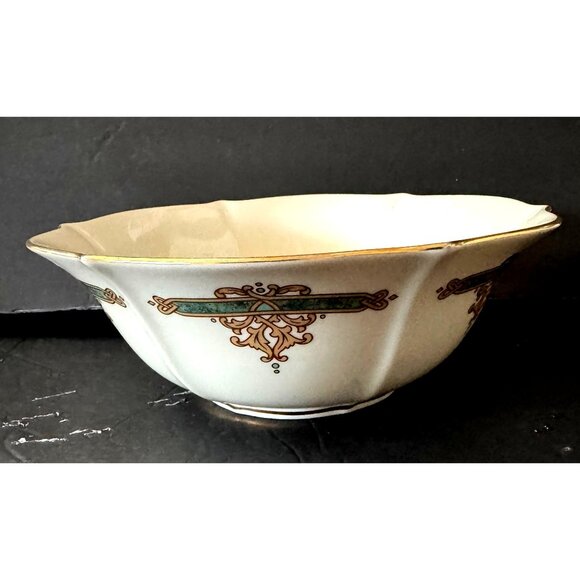 Lenox Vintage Ivory & Gold Scalloped Serving Bowl With Ornate Green & Gold Trim - Picture 1 of 9